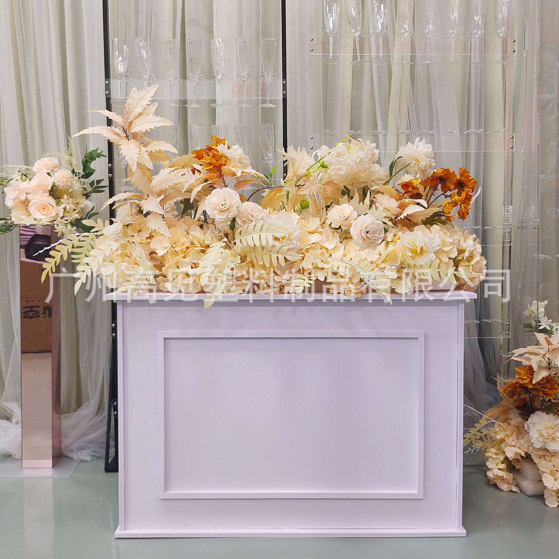Supply Wedding Venue - Tata letak tempat pernikahan dengan tiang