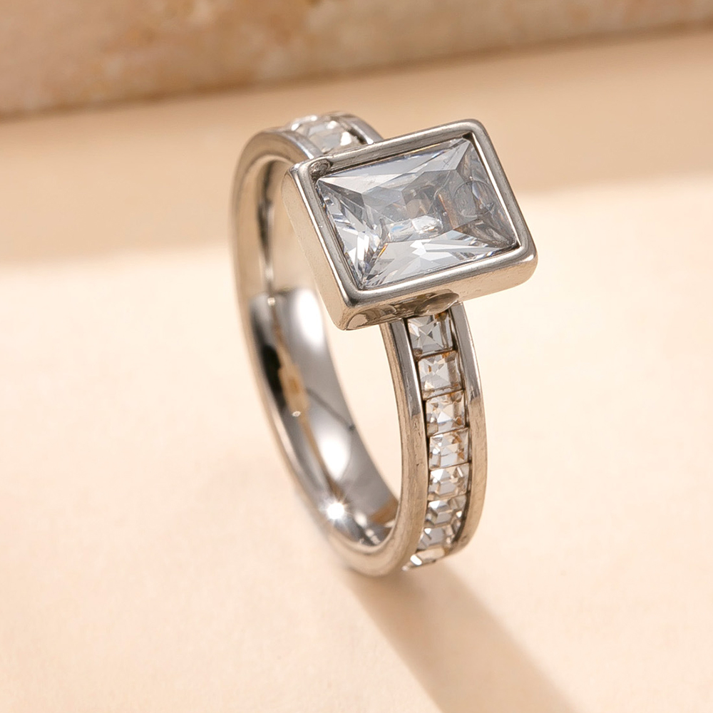 Cincin Zirkon Lapis Dua Retro  - Wedding Z ulasan dan harga